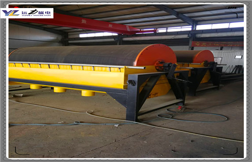 干式磁选机,内蒙古干式磁选机的强磁是多少_推荐合适厂家皮带及结构价格,内蒙古干式磁选机的强磁是多少,干式磁选机厂家生产高性能 干式磁选机,内蒙古干式磁选机的强磁是多少_推荐合适厂家皮带及结构价格,内蒙古干式磁选机的强磁是多少,干式磁选机厂家生产高性能