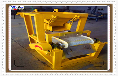 干式强磁磁选机,江西干式强磁场辊式磁选机_江西干式强磁场辊式磁选机工作视频十大品牌教你如何选择设备 干式强磁磁选机,江西干式强磁场辊式磁选机_江西干式强磁场辊式磁选机工作视频十大品牌教你如何选择设备