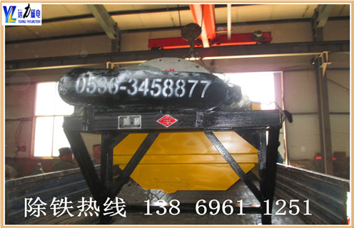 .ct永磁筒式磁选机参数一 湿式永磁筒式磁选机作为分离设备的不断发展的结果可以提供一个完整的技术,采矿及矿产行业的磁性湿分离. 2.ct永磁筒式磁选机参数二 产品型号和尺寸提供的湿式永磁磁选机尺寸的直径,1200毫米和916毫米的长度可达3000毫米.三种基本的分隔设计可用于分选,粗加工和精加工/清洁应用.每种类型可以提供在单一的感光鼓或多个鼓燧岩或磁铁矿阶段,以及用于恢复密介质中的磁介质植物. 3.ct永磁筒式磁选机参数三 湿式永磁筒式磁选机在固定的磁轭是一个组件,锶-铁素体永久陶瓷磁铁.旋转滚筒可与可选的橡胶或不锈钢盖.磁通模式会匹配以获得最佳性能的容器配置.湿磁分离器直径916×300毫米,是916系列中最小的满量分隔,主要用于工业试验.分离器可交付并发,逆流和反旋转版本.实验室使用的湿式永磁筒式磁选机磁场尺寸直径600 x 285毫米和直径.200×100毫米,适合于间歇或连续的测试.
